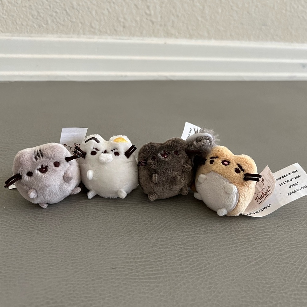 One set of (4) micro Pusheen & friends plushies